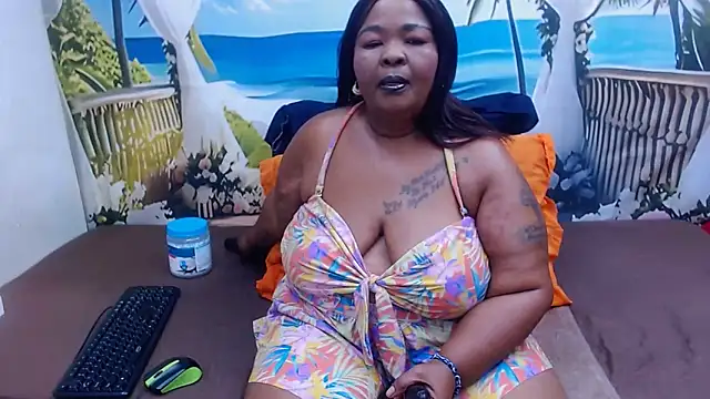 Snapshot of MatureMilfxxx chatting on 04.29.26 MatureMilfxxx online show from 04.29.26
