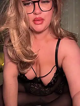 Scottish Milf Bella xo online show from 02.27.26