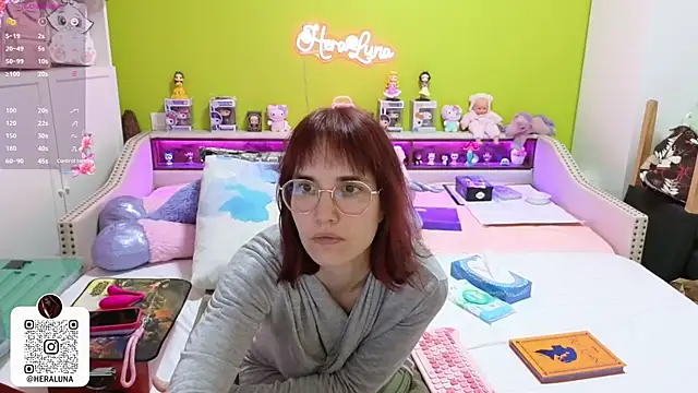  HeraLuna  online show from 02.05.26