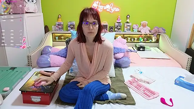  HeraLuna  online show from 03.12.26