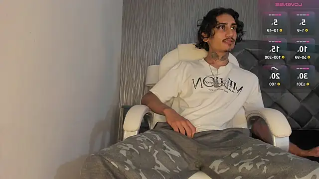 Mr Strike online show from 10.25.25