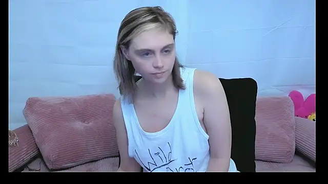 Snapshot of daddysprincess731 chatting on 06.03.26 daddysprincess731 online show from 06.03.26