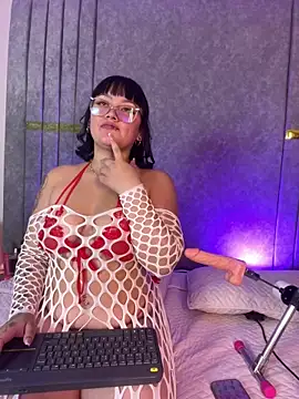 Snapshot of Silvia_Notte chatting on 10.29.25 Silvia Notte online show from 10.29.25