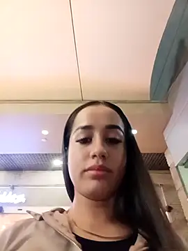 BabyCaramel18 online show from 10.21.25