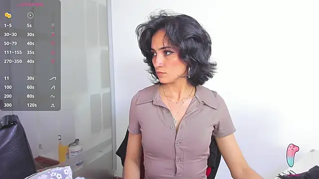 chloehanna online show from 12.22.25