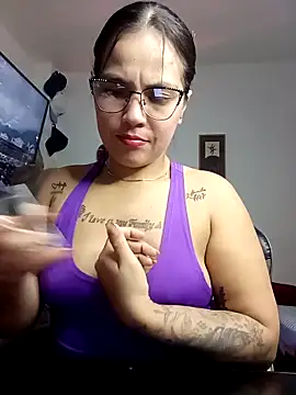 Snapshot of tattyHot95 chatting on 03.12.26 tattyHot95 online show from 03.12.26