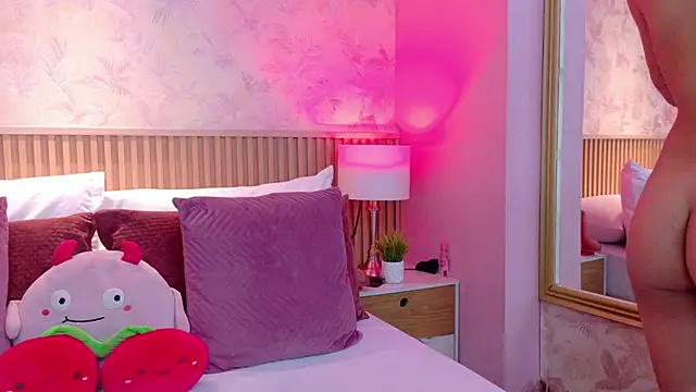 Snapshot of AdelineJhones chatting on 02.25.26 AdelineJhones online show from 02.25.26