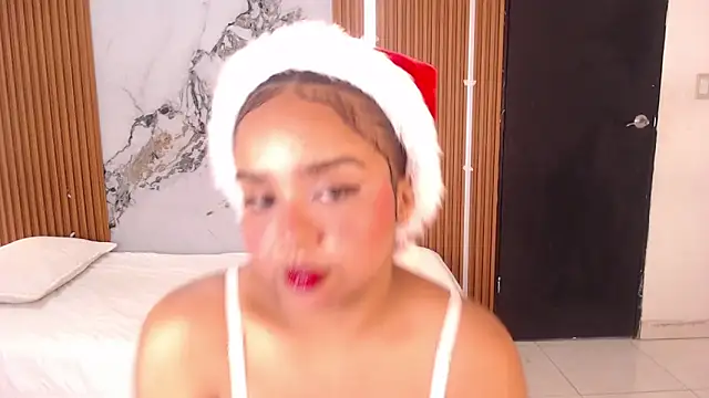 rosselyn  online show from 12.13.25