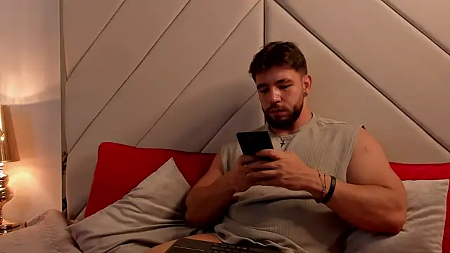 JACKSON STIFLER online show from 04.04.26