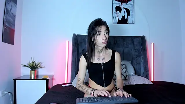 Snapshot of Cloy_Areo chatting on 05.11.26 Cloy Areo online show from 05.11.26