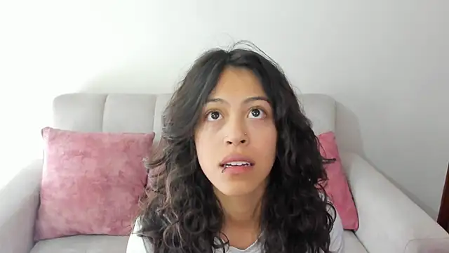 emily jonessxx online show from 10.29.25