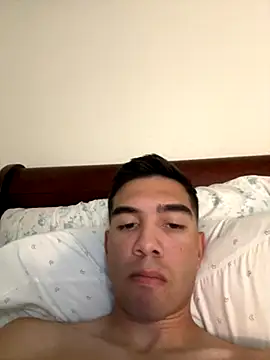 Snapshot of YoungNhorny2004 chatting on 10.22.25 YoungNhorny2004 online show from 10.22.25