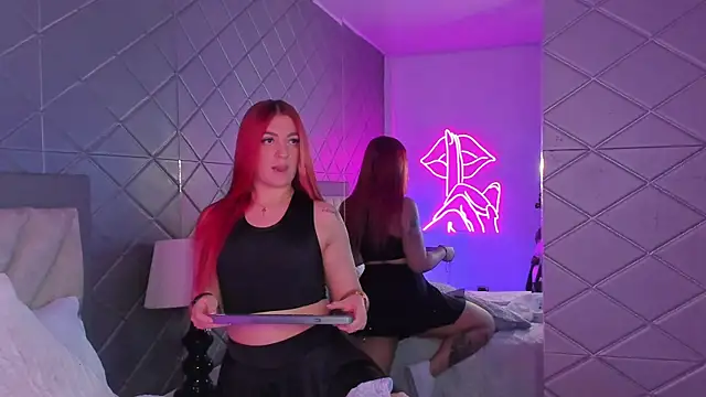 Snapshot of Ariianna_Cooper chatting on 01.08.26 Ariianna Cooper online show from 01.08.26