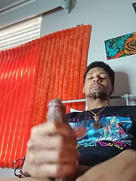 Snapshot of BigPrettyDick777 chatting on 05.15.26 BigPrettyDick777 online show from 05.15.26