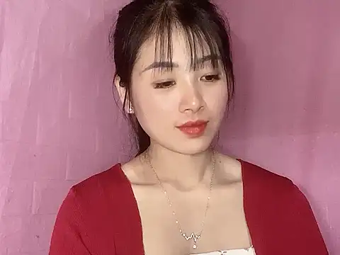 Snapshot of o-one-o chatting on 11.15.25 o-one-o online show from 11.15.25