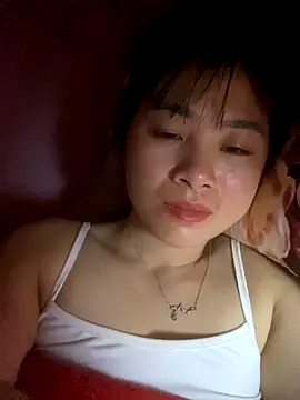 Snapshot of o-one-o chatting on 12.20.25 o-one-o online show from 12.20.25