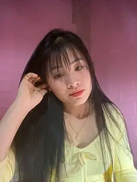 Snapshot of o-one-o chatting on 02.21.26 o-one-o online show from 02.21.26