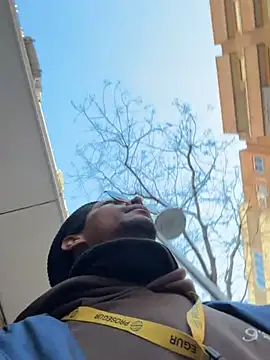 Albert Madrid online show from 01.19.26