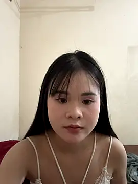 Snapshot of Emma_sexy98 chatting on 10.24.25 Emma sexy98 online show from 10.24.25