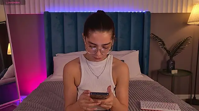 EricaKors online show from 04.07.26