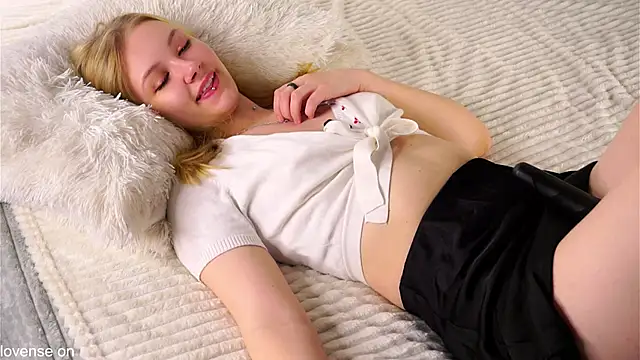 ElissaGlod online show from 11.05.25