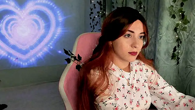 Snapshot of Phantomix chatting on 10.28.25 Phantomix online show from 10.28.25