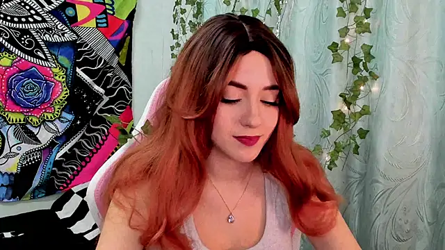 Snapshot of Phantomix chatting on 11.01.25 Phantomix online show from 11.01.25