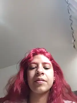 Snapshot of Lunatemptress4 chatting on 12.05.25 Lunatemptress4 online show from 12.05.25