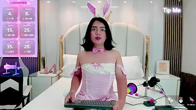 SweetKata  online show from 10.25.25