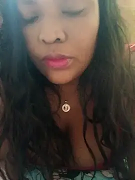 Snapshot of nayerli_123 chatting on 10.23.25 nayerli 123 online show from 10.23.25