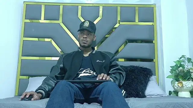 Snapshot of Neytanmalcon chatting on 11.09.25 Neytanmalcon online show from 11.09.25