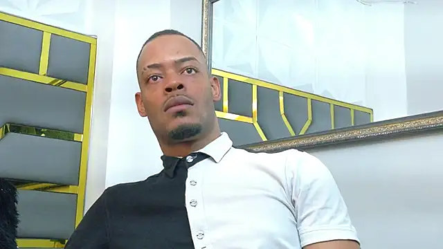 Snapshot of Neytanmalcon chatting on 11.12.25 Neytanmalcon online show from 11.12.25