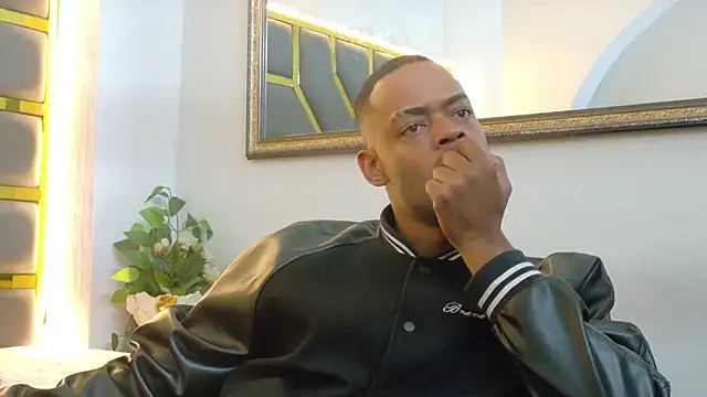 Snapshot of Neytanmalcon chatting on 11.13.25 Neytanmalcon online show from 11.13.25