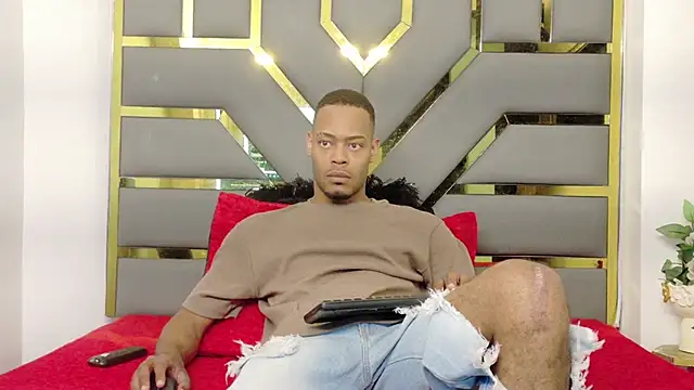 Snapshot of Neytanmalcon chatting on 12.16.25 Neytanmalcon online show from 12.16.25