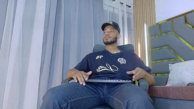 Snapshot of Neytanmalcon chatting on 02.24.26 Neytanmalcon online show from 02.24.26