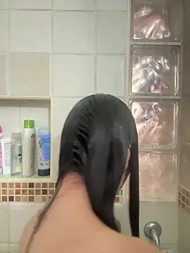 IslaCole online show from 01.06.26