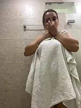 sofia montclair online show from 04.27.26