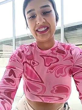 Nahomievans233 online show from 11.21.25