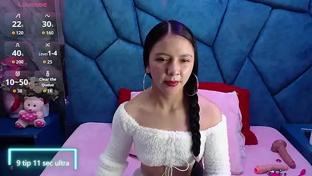 JulietaDiamond online show from 02.27.26