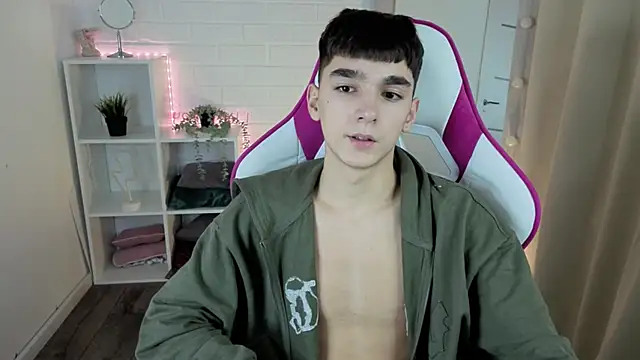 YamiTwink online show from 11.20.25