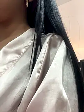 Snapshot of AbbyHank2 chatting on 11.24.25 AbbyHank2 online show from 11.24.25