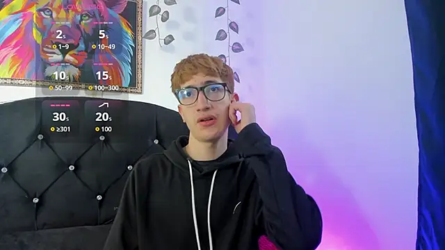 Snapshot of Erick_Taylor3 chatting on 11.14.25 Erick Taylor3 online show from 11.14.25