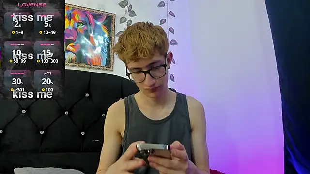 Snapshot of Erick_Taylor3 chatting on 11.17.25 Erick Taylor3 online show from 11.17.25