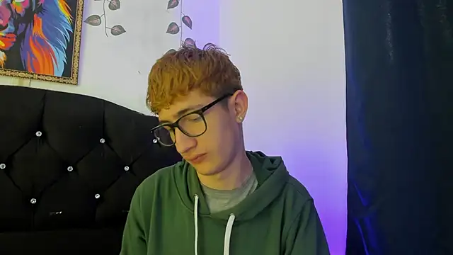 Snapshot of Erick_Taylor3 chatting on 11.22.25 Erick Taylor3 online show from 11.22.25