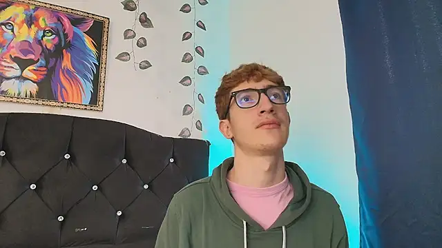 Snapshot of Erick_Taylor3 chatting on 11.27.25 Erick Taylor3 online show from 11.27.25