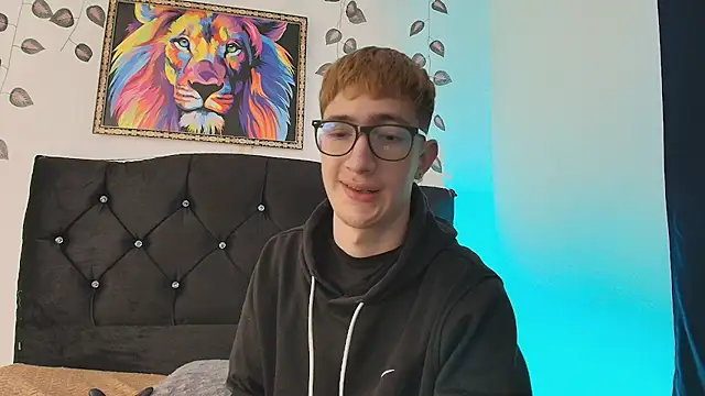 Snapshot of Erick_Taylor3 chatting on 12.01.25 Erick Taylor3 online show from 12.01.25