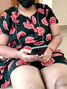Snapshot of tamilammu1431 chatting on 04.23.26 tamilammu1431 online show from 04.23.26