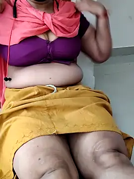 Snapshot of tamilammu1431 chatting on 05.13.26 tamilammu1431 online show from 05.13.26