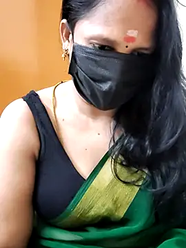 Snapshot of tamilammu1431 chatting on 05.31.26 tamilammu1431 online show from 05.31.26