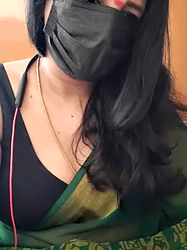 Snapshot of tamilammu1431 chatting on 07.05.26 tamilammu1431 online show from 07.05.26